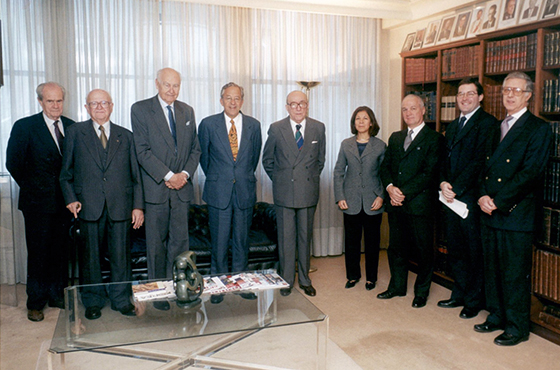 Dr. Eduardo A. Roca, Emb. Roberto E. Guyer, Dr. Roberto T. Alemann, Emb. Hans-Ulrich Spohn, Emb. Carlos Manuel Muñiz, Mtra. Ana María Ramírez, Emb. Horacio Chighizola, Lic. Federico Merke y Dr. Mario Bossi