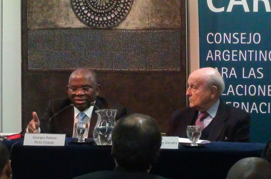 Su Excelencia D. Georges Rebelo Pinto Chikoti y Antonio Estrany y Gendre