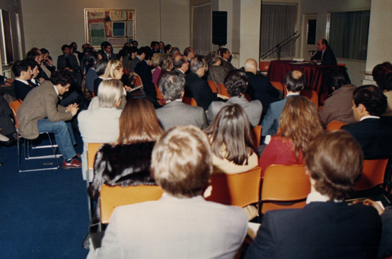 17 de junio de 1985, inauguración del curso Raymond Aron y su época, a cargo del Dr. Natalio R. Botana