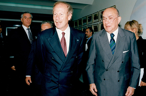 D. Álvaro Enrique Arzú Irigoyen y Emb. Carlos Manuel Muñiz
