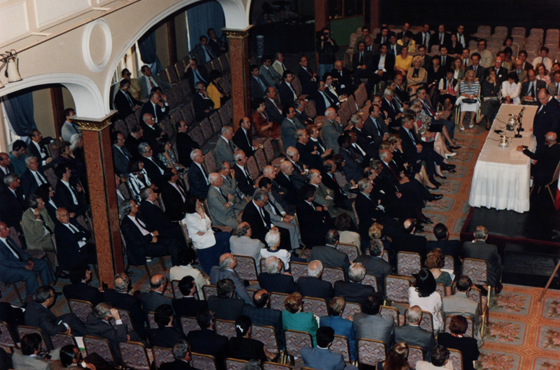 3 de noviembre de 1993. Disertación a cargo del ex Primer Ministro de Francia, D. Raymond Barre