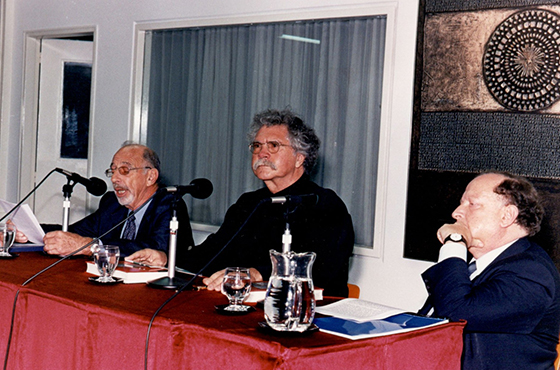 Lic. Jorge Burkman, D. Gerhard Drekonja-Kornat, y Emb. Horacio Basabe