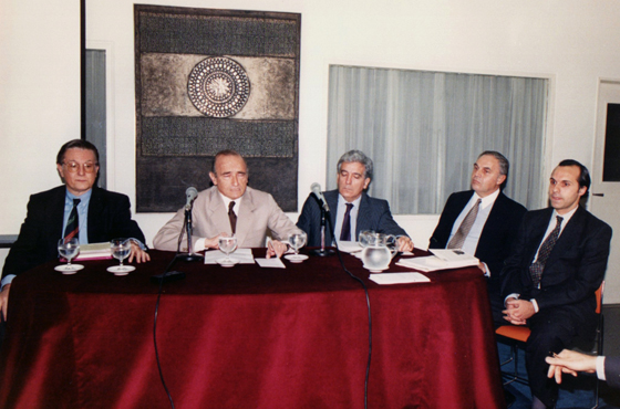 Dr. Arturo O'Connell, Dr. Aldo Ferrer y Dr. Jorge H. Lavopa