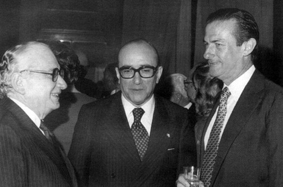 Ministro Ramiro Elysio Saraiva Guerreiro, Emb. Carlos Manuel Muñiz y Dr. Juan Ocampo -Presidente del Banco de la Nación-