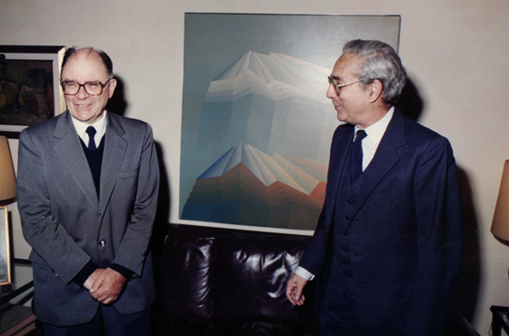 Padre Jean Yves Calvez, S.J. y Dr. Angel Centeno