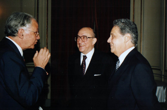 2 de noviembre de 1994, Disertación a cargo del Presidente electo del Brasil, Fernando Henrique Cardoso. Canciller Guido Di Tella, Emb. Carlos Manuel Muñiz y D. Fernando Henrique Cardoso