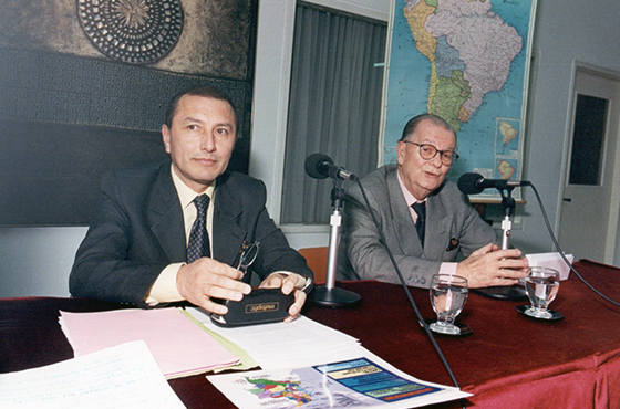 Dr. Mario Sandoval y Dr. Carlos C. Helbling