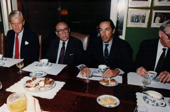 7 de enero de 1993, Visita del Secretario de Estado para Asuntos Exteriores y del Commonwealth, Gran Bretaña, Douglas Hurd. Emb. Humprey Maud, Emb. Carlos Manuel Muñiz, Emb. Fernando Petrella y Emb. Klvian Beamish