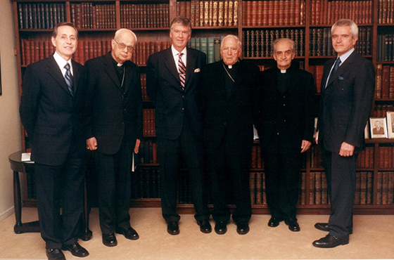 Dr. Adalberto Rodríguez Giavarini, Monseñor D. Emilio Bianchi di Cárcano, Dr. Guillermo Stanley, Cardenal D. Jorge María Mejía, Monseñor D. Eugenio Guasta y Emb. Vicente Espeche Gil