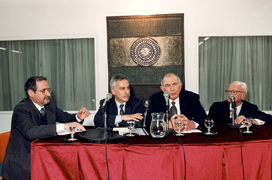 Lic. Héctor E. Otheguy, Lic. Juan José Gil Gerbino, Dr. Renato Radicella y Emb. Roberto E. Guyer
