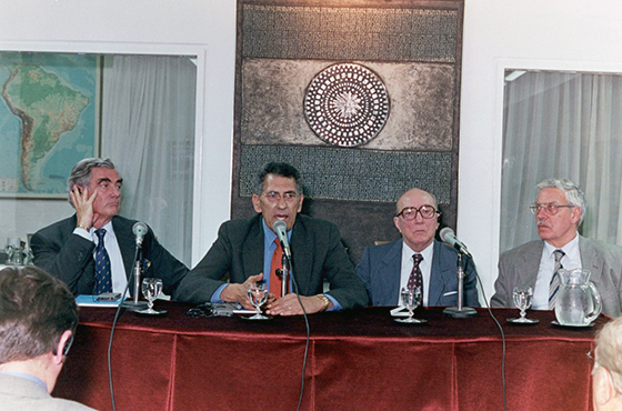 Emb. Gregorio Dupont, D. Nawaf Massalha, Emb. Carlos Manuel Muñiz y Embajador de Israel en la Argentina D. Itzhak Aviran