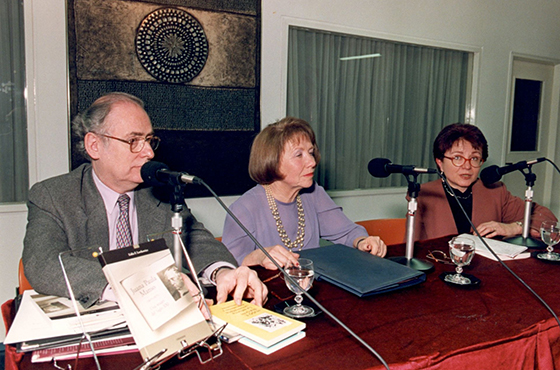 Dr. Guillermo Jaim Echeverry, Lidia F. Lewkovicz y Dra. María Rosa Lojo