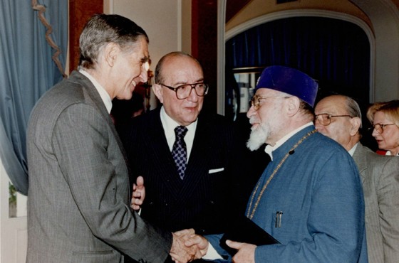 Emb. Oscar Fernández, Emb. Carlos Manuel Muñiz, Su Santidad Karekin I y Dr. Yeprad Bayramian