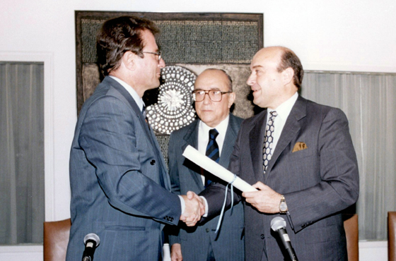 Ministro Klaus Kinkel, Emb. Carlos Manuel Muñiz y Ministro Domingo F. Cavallo