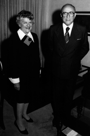 Flora Lewis y Carlos Manuel Muñiz