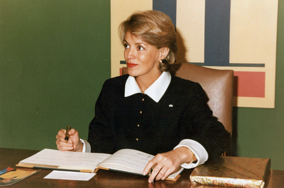 Ministra María Emma Mejía
