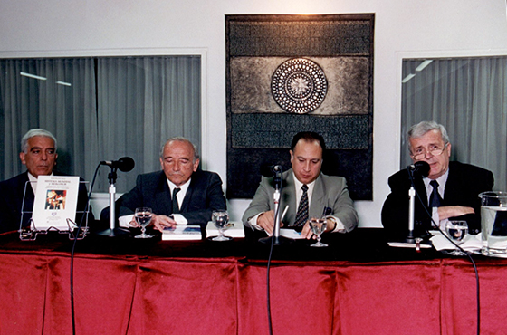 Dr. Jorge Horacio Lavopa, Dr. Aldo Ferrer, Dr. Raúl Bernal Meza y Dr. Félix Peña