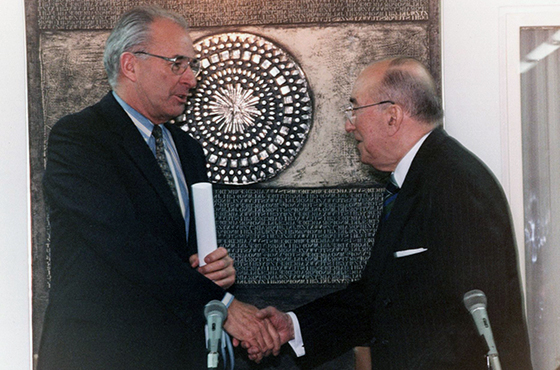 Ministro Donald Charles McKinnon y Emb. Carlos Manuel Muñiz