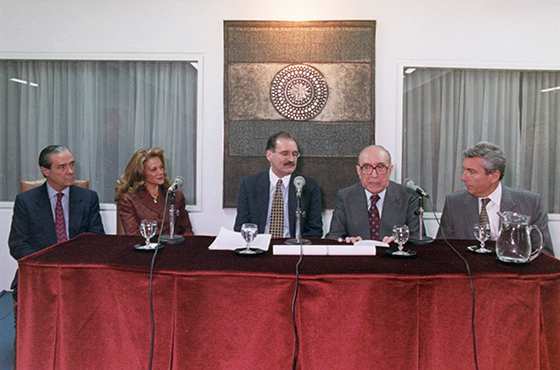 Emb. José María Berro Madero, Embajadora del Paraguay en la Argentina Da. Leila Rachid, Ministro Juan Esteban Aguirre Martínez, Emb. Carlos Manuel Muñiz y Dr. Rodolfo Gil