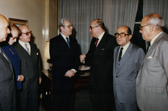 Sen. Juan R. Aguirre Lanari, Dra. Margarita Argúas, Dr. Arturo Mathov, Dr. Javier Pérez de Cuellar, Emb. Carlos Manuel Muñiz, Sen, José Romero Feris y Prof. Carlos María Gelly y Obes