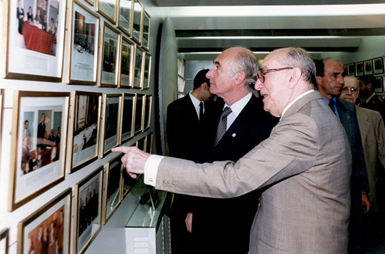 Dr. Fernando de la Rúa y Emb. Carlos Manuel Muñiz