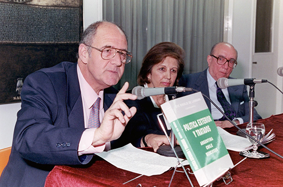 Dr. Juan Antonio Travieso, Dra. Eve Rimoldi de Ladmann y Emb. Carlos Manuel Muñiz