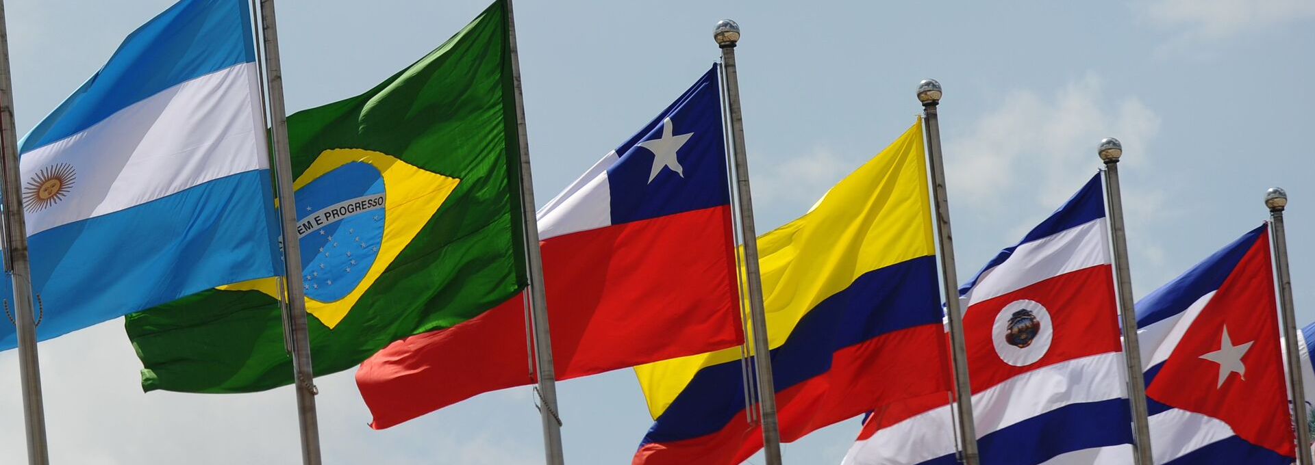 Nº 120. Las relaciones exteriores de España con América Latina